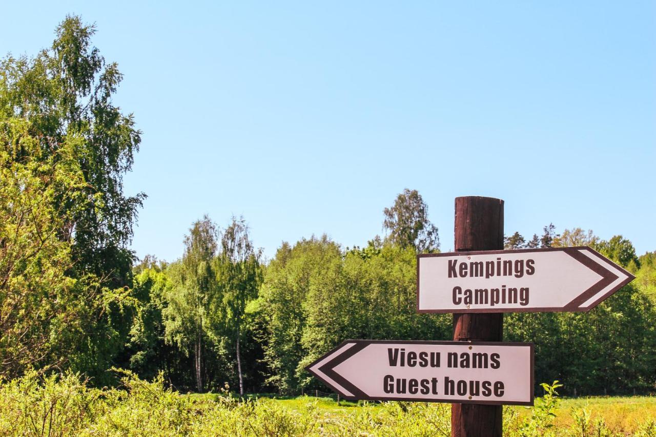 Kempings Lejasbisenieki Turaida Exteriér fotografie