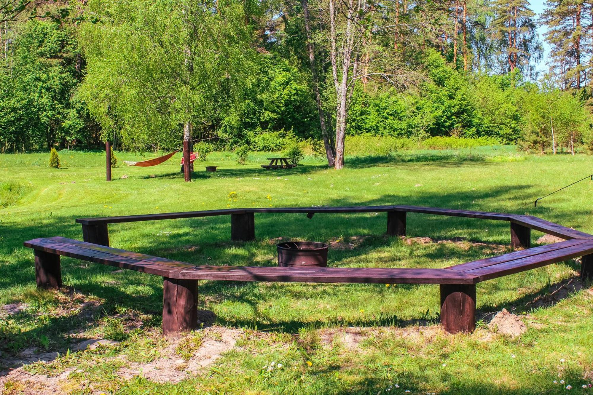 Kempings Lejasbisenieki Turaida Exteriér fotografie